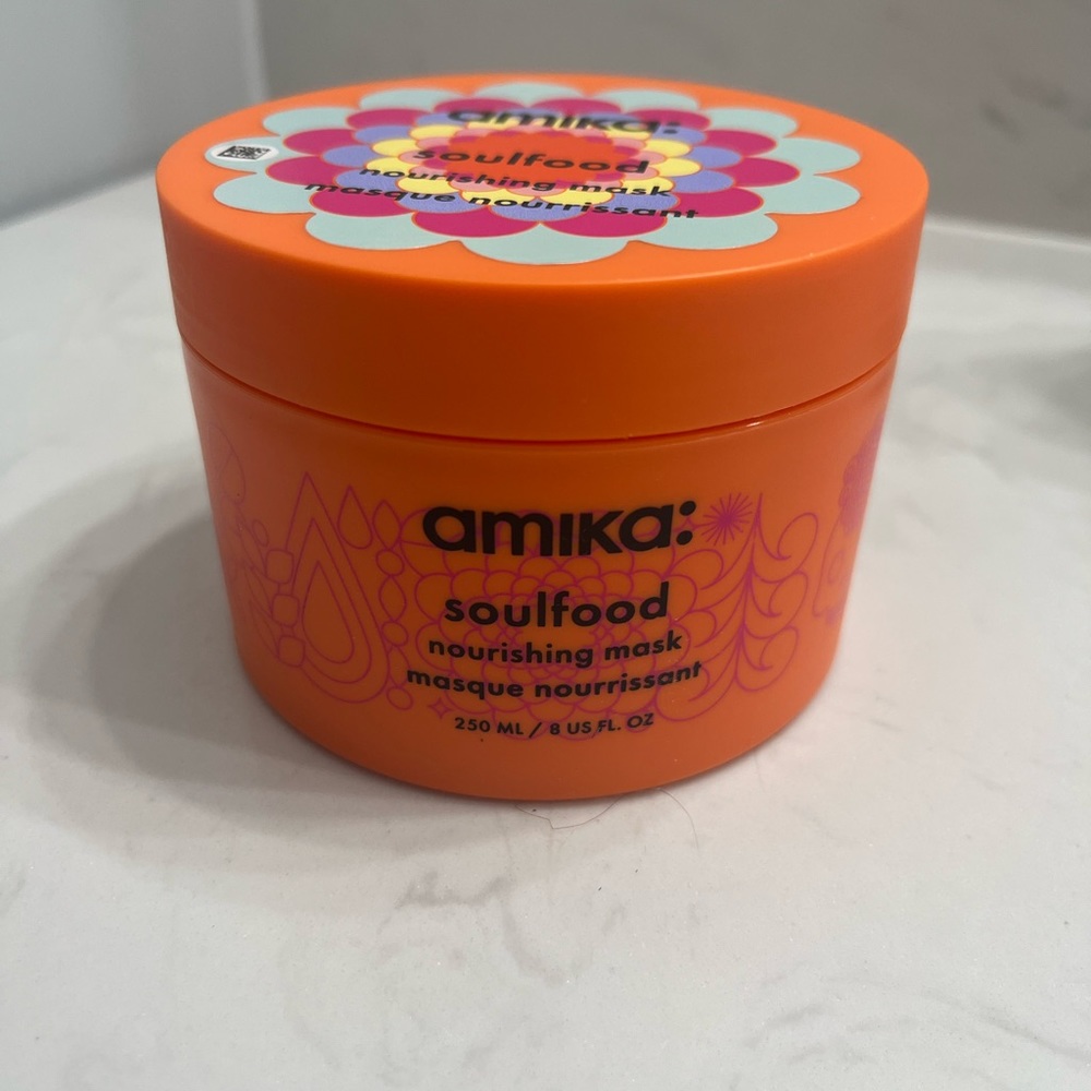 Amika soulfood nourishing hair mask